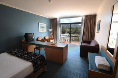 Absolute Beachfront Opal Cove Resort - Hotel Gold Coast 2