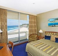 Quality Hotel Noahs on the Beach - Hotel Gold Coast