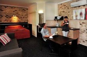 Highlander Motor Inn And Apartments - Hotel Gold Coast 5