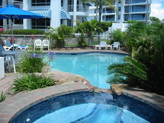 Estoril On Moffat Holiday Apartments - Hotel Gold Coast 4