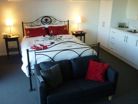 Cleggett Wines - Hotel Gold Coast 2