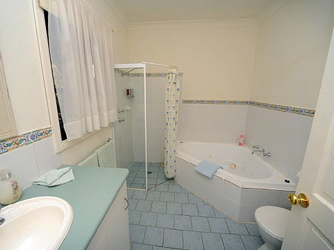 St Helens - Fettlers Cottage - Hotel Gold Coast 0
