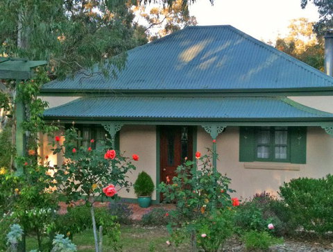St Helens - Fettlers Cottage - Hotel Gold Coast 3