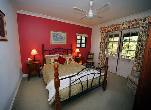 St Helens - Fettlers Cottage - Hotel Gold Coast 5