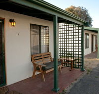 Moonta Bay Road Cabins and Cottages - Hotel Gold Coast