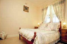 Little Undermount - Hotel Gold Coast 0