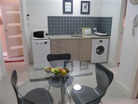 Adelaide's Norwood Apartment - Hotel Gold Coast 2