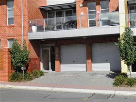 Adelaide's Norwood Apartment - Hotel Gold Coast 3