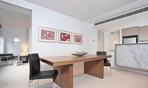 Apartments By Nagee Canberra - Hotel Gold Coast 1