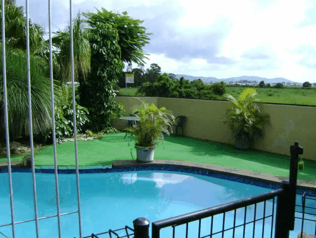 Poinciana Motel - Hotel Gold Coast 1
