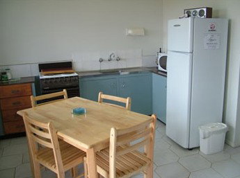 Heathers Holiday Units - Hotel Gold Coast 3