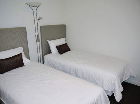 Silver Earth Accommodation - Hotel Gold Coast 1