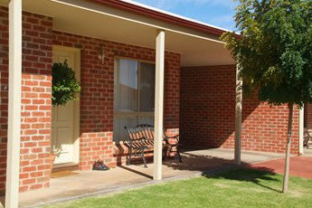 Tarrawingee Holiday Unit - Hotel Gold Coast 3