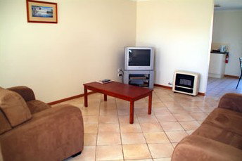 Tarrawingee Holiday Unit - Hotel Gold Coast 4