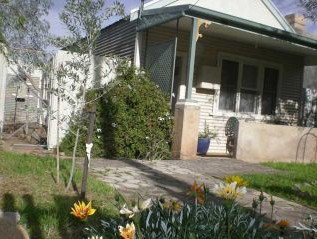 Blue Wren Cottage - Broken Hill - Hotel Gold Coast 0