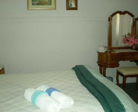 Blue Wren Cottage - Broken Hill - Hotel Gold Coast 3