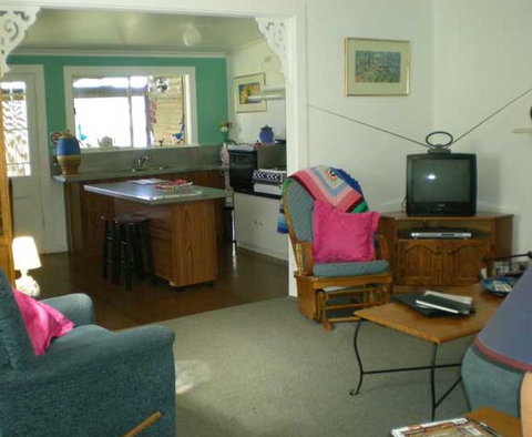 Blue Wren Cottage - Broken Hill - Hotel Gold Coast 5