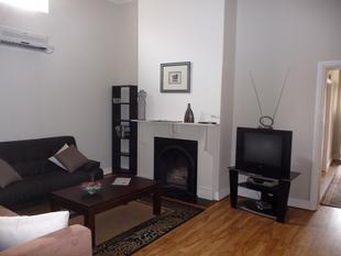 Cottage On Rowe - Hotel Gold Coast 2