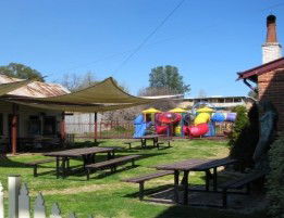 The Royal Hotel Adelong - Hotel Gold Coast 1