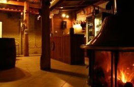Altamira Retreat - Hotel Gold Coast 1
