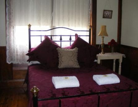 Gundagai Historic Cottages Bed And Breakfast - Hotel Gold Coast 1