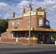 Commercial Hotel - Stock Pub