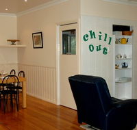 Carrs Hunter Valley Macadamia Farm Guest House - Hotel Gold Coast