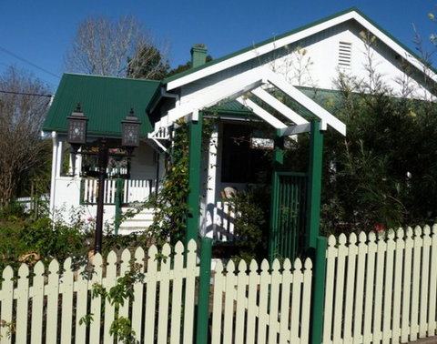 A Room With A View- Gloucester - Hotel Gold Coast 4