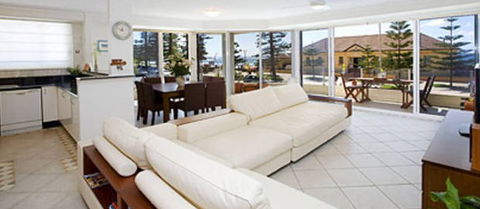 Absolute Beachfront Manly Bed And Breakfast - Hotel Gold Coast 5