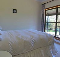 A Church and Homestead in Mudgee - Hotel Gold Coast