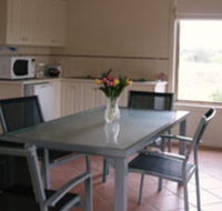 Burns B and B and Yabby Farm - Hotel Gold Coast