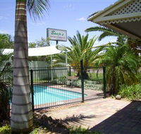 Banjos Overnight  Holiday Units - Hotel Gold Coast
