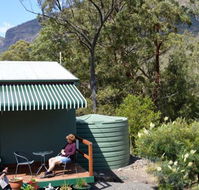 Cave Rock Cottages - Hotel Gold Coast