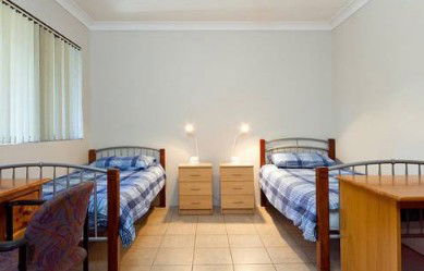 Arrival Accommodation Centre - Hotel Gold Coast 0