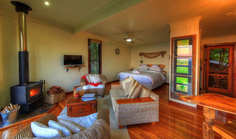At Remingtons B & B - Hotel Gold Coast 4