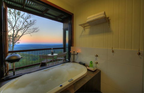 At Remingtons B & B - Hotel Gold Coast 5