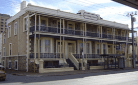 Glenelg Beach Hostel - Hotel Gold Coast