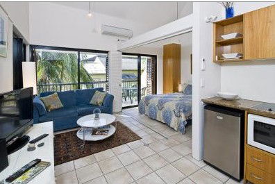 Julians Apartments - Hotel Gold Coast 0