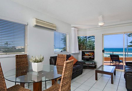 Coolum Baywatch Resort - Hotel Gold Coast 1