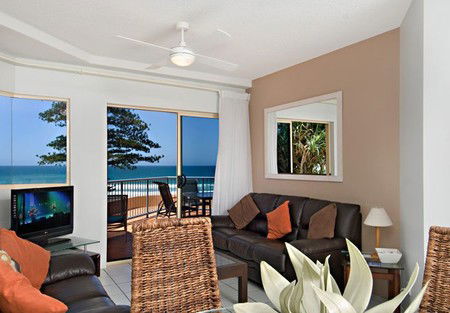 Coolum Baywatch Resort - Hotel Gold Coast 2