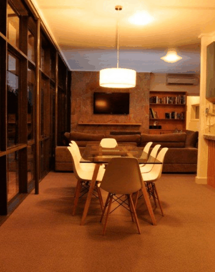 The Yarra Glen Grand Hotel - Hotel Gold Coast 1