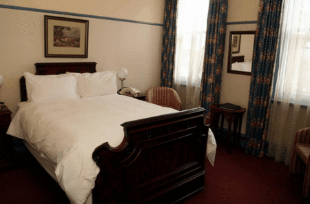 The Yarra Glen Grand Hotel - Hotel Gold Coast 5