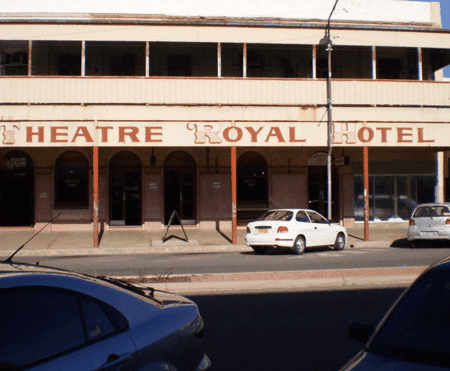 Theatre Royal Hotel - Hotel Gold Coast