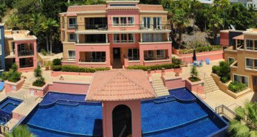 Martinique Whitsunday - Hotel Gold Coast 3