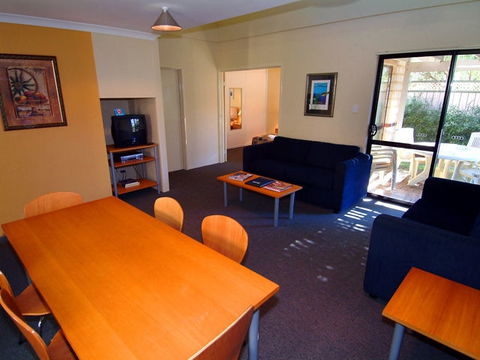 Amalfi Resort - Hotel Gold Coast 2