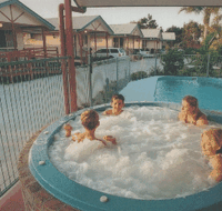 Dolphin Sands Holiday Cabins - Hotel Gold Coast