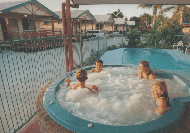 Dolphin Sands Holiday Cabins - Hotel Gold Coast 0