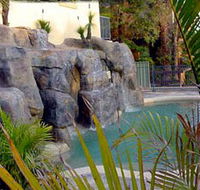 Crusoes Holiday Apartments - Hotel Gold Coast