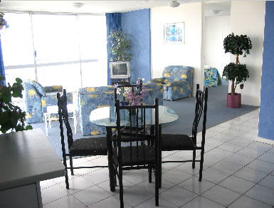 At The Sands Holiday Apartments - Hotel Gold Coast 3