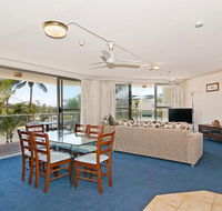 Chateau Royale Beach Resort - Hotel Gold Coast